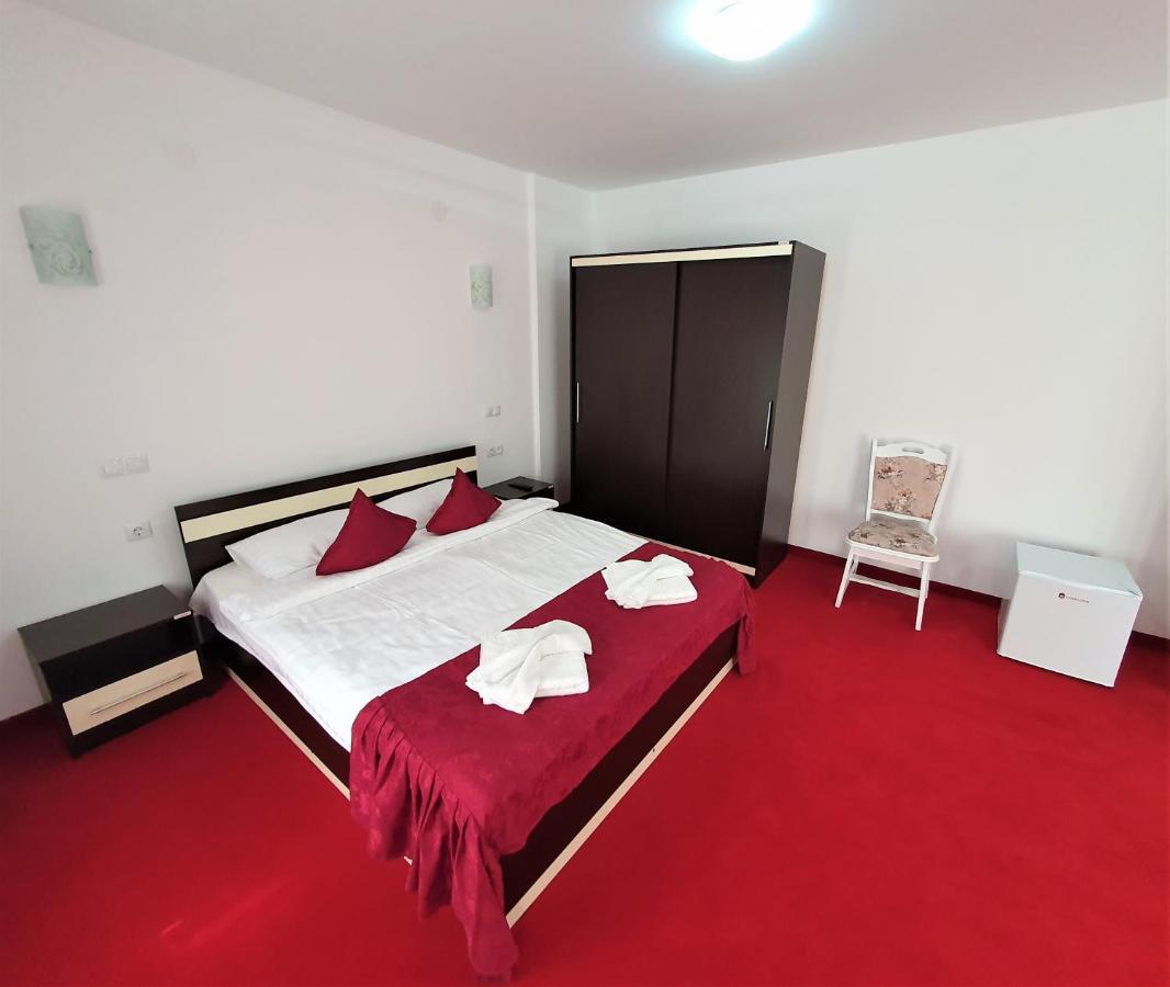 Ari Events Hotell Caseiu Eksteriør bilde