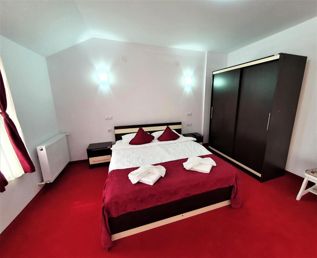 Ari Events Hotell Caseiu Eksteriør bilde