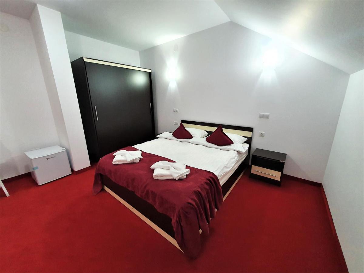 Ari Events Hotell Caseiu Eksteriør bilde